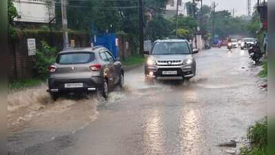 Severe waterlogging in many city areas after heavy rain