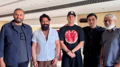 రణబీర్ కపూర్, యష్ 'రామాయణం' ఈవెంట్‌కు ముందు రిషబ్ రిఖిరామ్ శర్మతో పోజులిచ్చారు; జూలై 24న ట్రైలర్ విడుదల