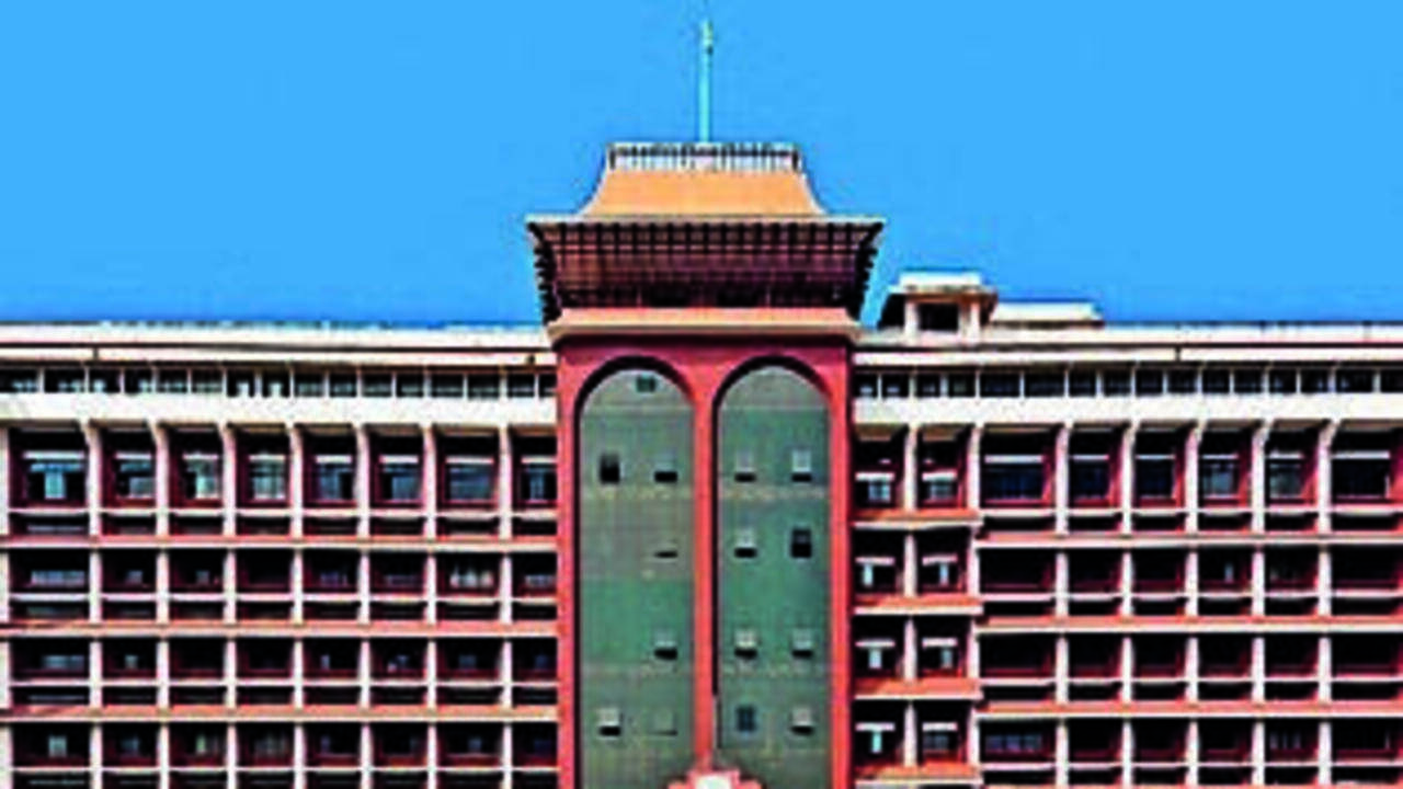 School repairs: Kerala HC tells AEO to decide on application for shifting students