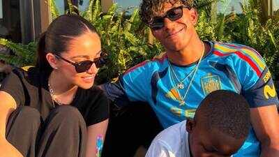 lamine-yamal-spends-quiet-family-time-with-girlfriend-in-s-garc-a-and