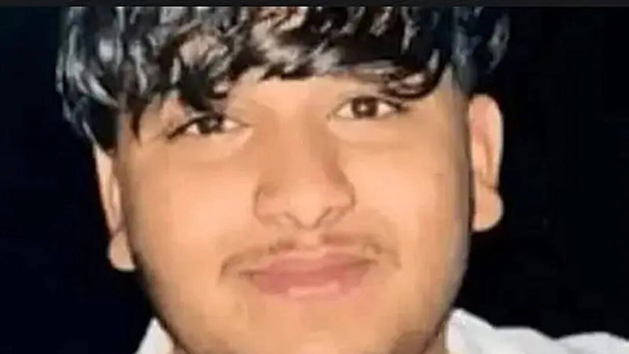 Student killed, friend critical after truck rams bike in Rewari