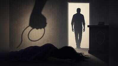 Daily wage worker kills wife, walks into police station