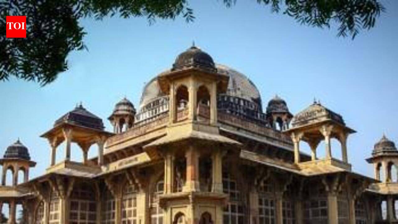 MP tops ASI list of antiquity thefts as Narwar cannon theft revives security concerns