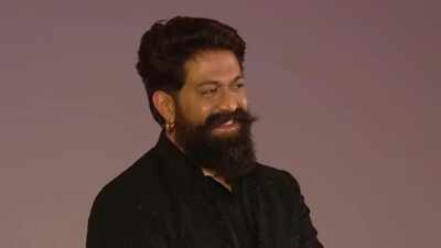 Yash's Hindi blooper steals attention at 'Ramayana' event as actor says 'avkaash' instead of 'avsar' - Watch
