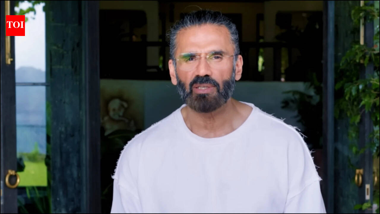 सुनील शेट्टी: सुनील शेट्टी का आज का उद्धरण: ‘केवल अगर आप घर पर जादू पैदा करते हैं तो आप बाहर वह जादू पैदा कर सकते हैं…’, जब ‘हेरा फेरी’ अभिनेता ने हमें सिखाया कि आप जिस स्थान पर रहते हैं वह ईंट और मोर्टार से कहीं अधिक है; यह आपकी सफलता के पीछे का कारण हो सकता है | हिंदी मूवी समाचार