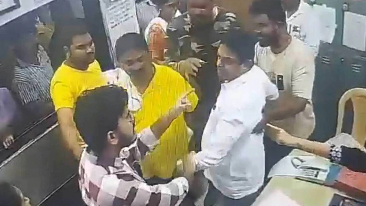 Doctors' assault: Maharashtra IMA suspends July 20 strike after HC stays Shiv Sena corporator's bail