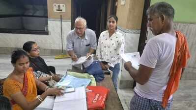 Dhanbad DC reviews progress of voter roll revision