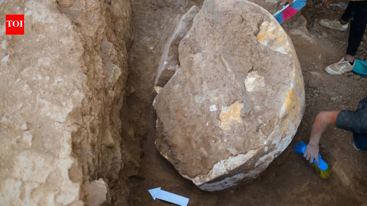 Archaeologists unearthed a rare 2,600-year-old Assyrian stele, a decade after ISIS damaged the city