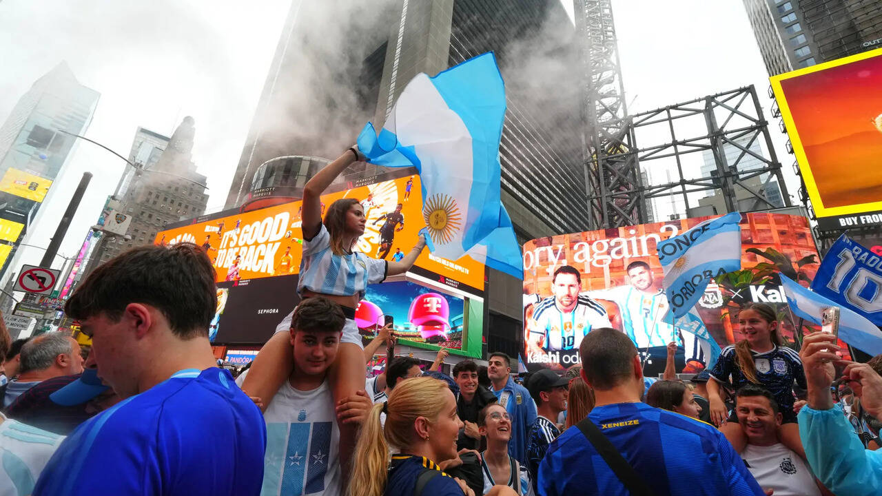 Watch: Argentina fans turn Times Square into a sea of blue and white ahead of final