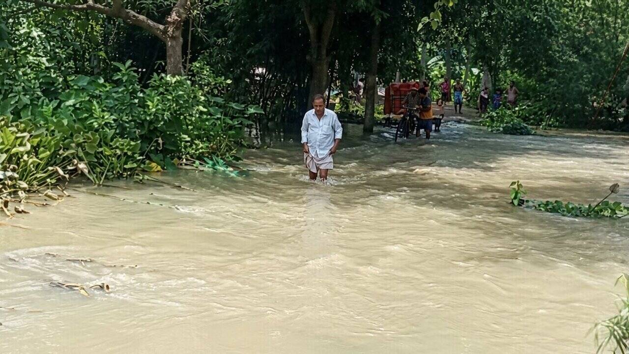 Heavy rain destroys crops in several dists, farmers seek govt help