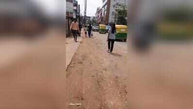 Tech hub’s mess: Walkability crisis persists on Neeladri Road in Bengaluru