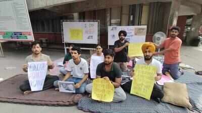 PU students hold hunger strike backing Sonam Wangchuk