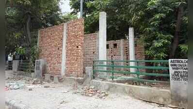 Construction of public toilet stalled, locals seek restoration of greenbelt in Sector 5