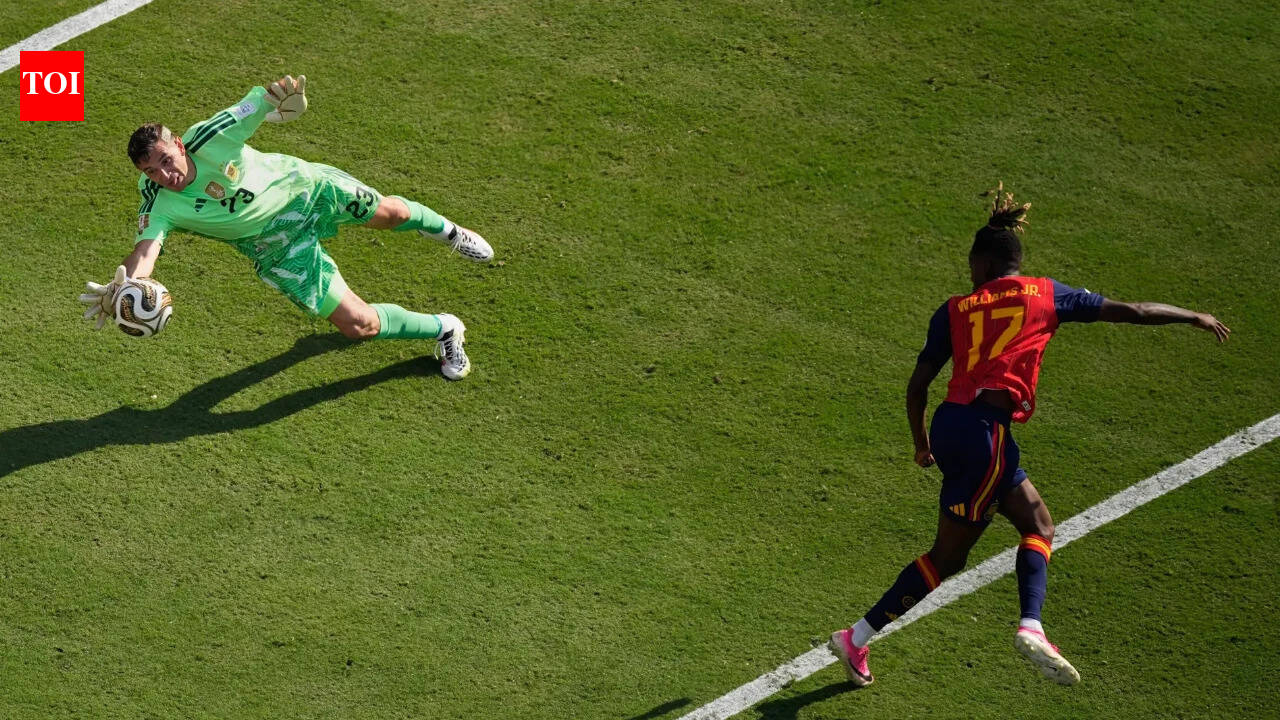 Argentina's Emiliano Martinez makes history with record-breaking 11 saves in heartbreaking FIFA World Cup final loss against Spain