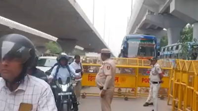 Delhi-Meerut Expressway choked as police check vehicles ahead of CJP protest