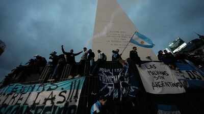 'Messi took us to top of the world': Fans pack Buenos Aires streets to applaud Argentina's World Cup campaign despite final loss - Watch