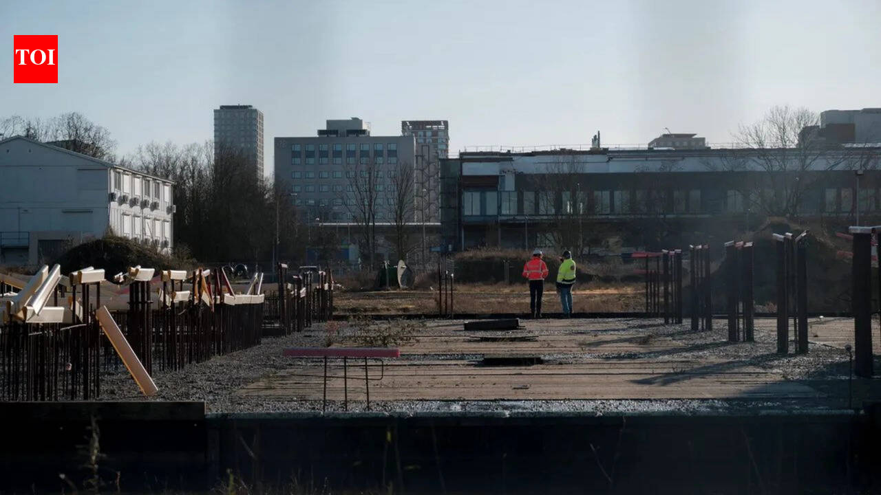 Microsoft was constructing a data centre in Amsterdam, but activists stopped the building by throwing balloons full of acidic mixture; here's why