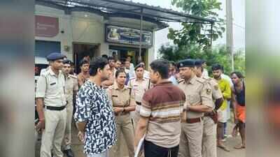 Armed robbers loot jewellery shop in Patna, flees on owner’s bike