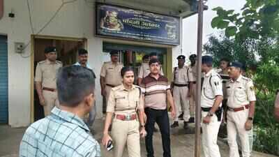 Armed robbers loot jewellery shop in Patna, flees on owner’s bike