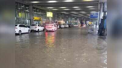 Rain swamps Kol airport, blocks access