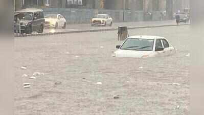 Rain swamps Kol airport, blocks access