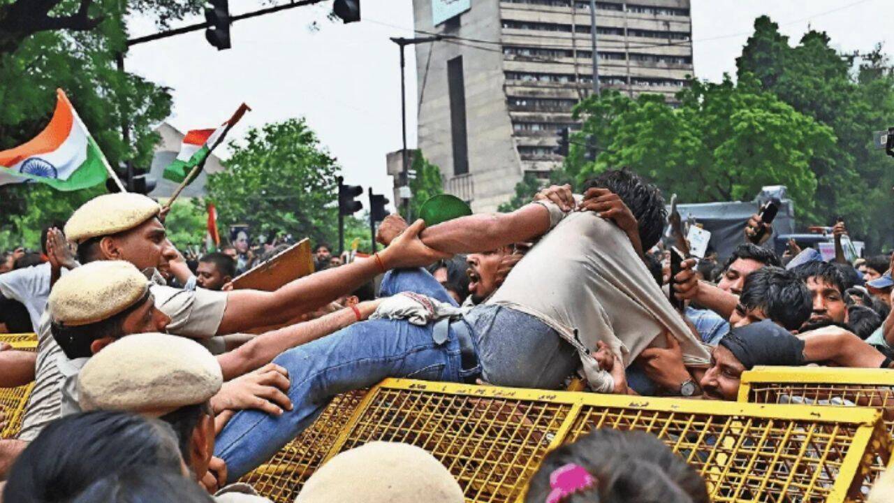 How 'Sansad Chalo' march turned violent: A timeline of police action and detentions
