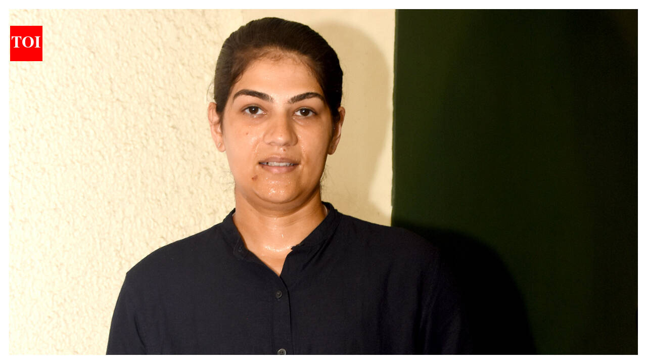 It felt like standing before God: Yastika Bhatia on her emotional Lord’s century