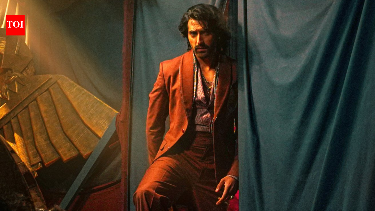 Akshay Oberoi reveals how Yash starrer ‘Toxic’ looks are inspired from the 90’s legends including Amitabh Bachchan, Vinod Khanna and Shatrughan Sinha