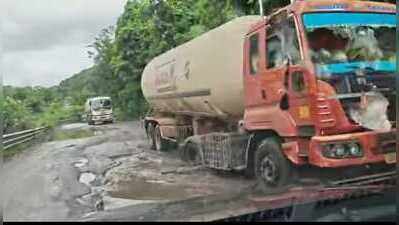 Craters pose safety risks for travellers on Pottangi-Sunki road
