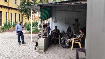 CID searches JPSC office, ‘detains’ 7 over exam irregularities