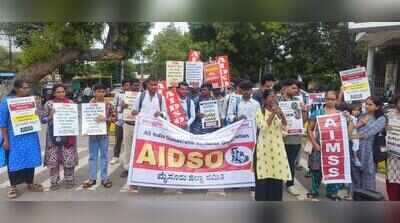 Students protest over NEET irregularities, demand minister's resignation