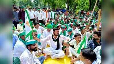 Farmers voice concerns over power, fertilisers at BKU mahapanchayat
