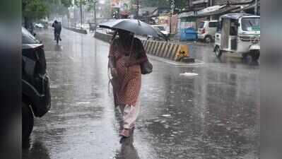 Light showers, cloudy skies keep weather pleasant