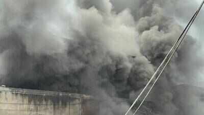 Fire Engulfs 4 Shops In Akola’s Alankar Market