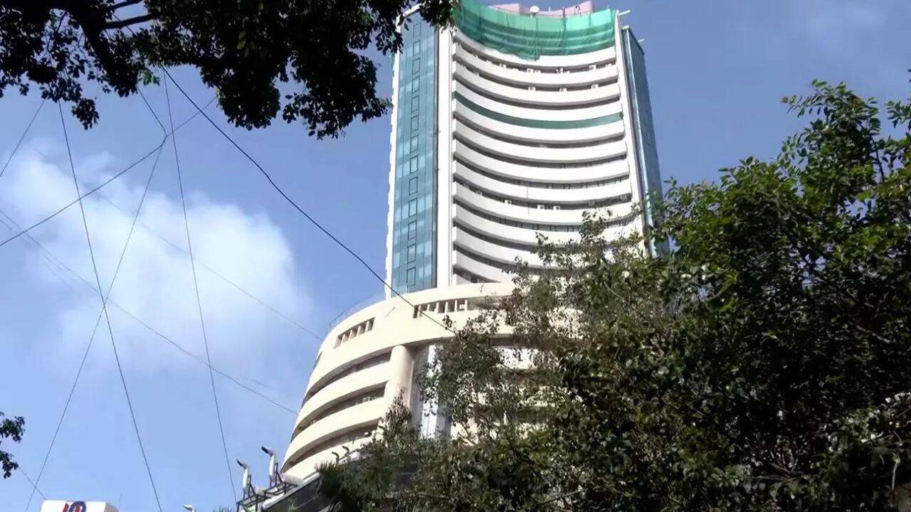 Stock market today: Sensex plunges over 600 pts; Nifty slips below 24,050 in early trade