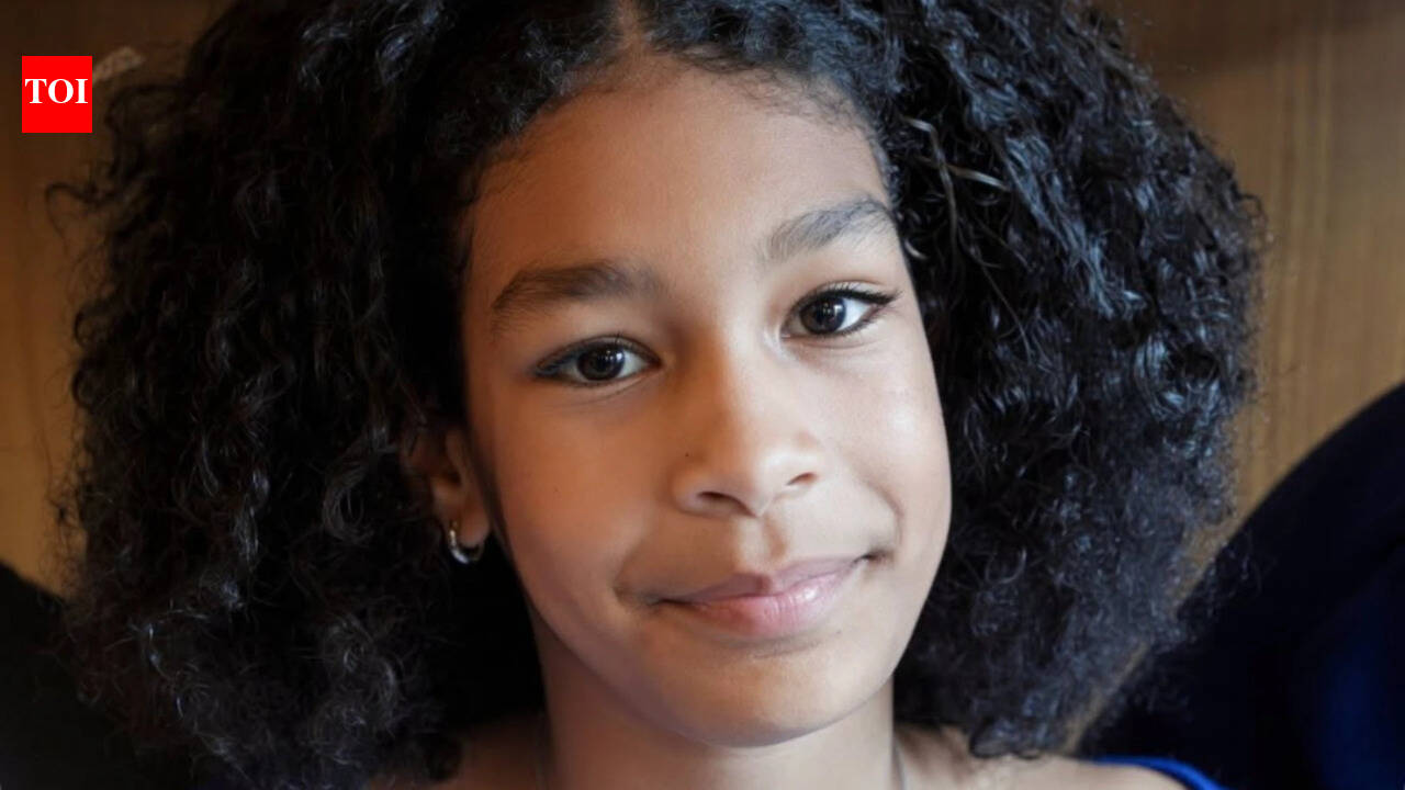 Girl, 11, dies in the River Thames