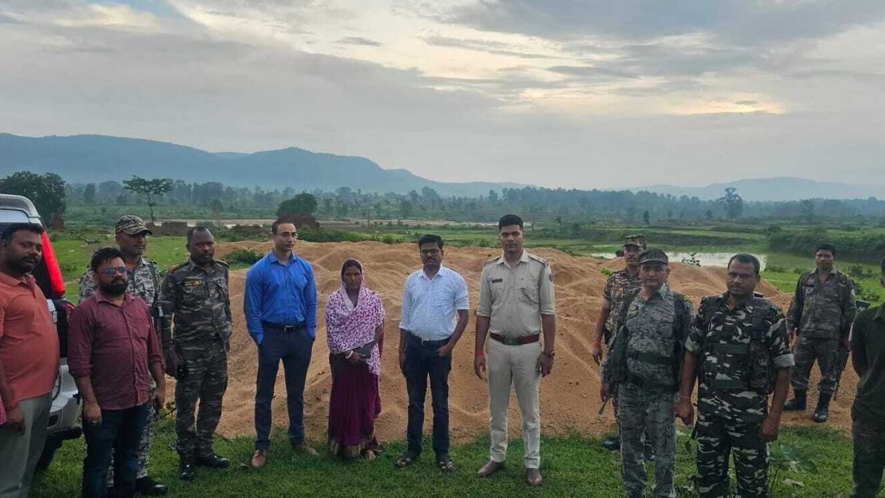Illegal sand stock worth 100 tractor-loads seized in Chatra