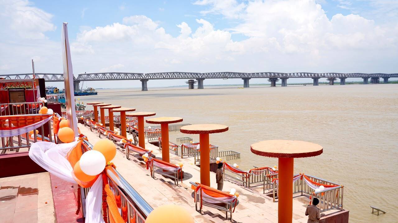 CM opens 3 revamped Ganga ghats in Patna City