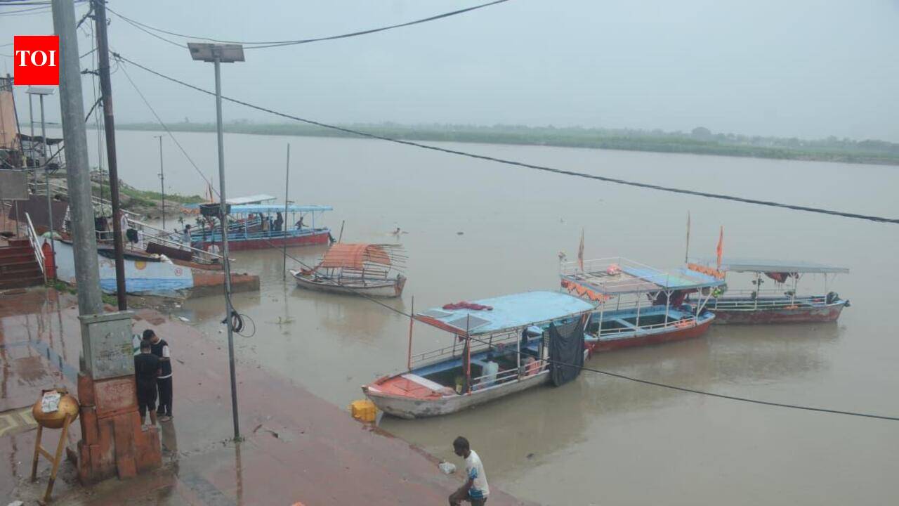 Light rain fails to provide relief, sultry weather returns