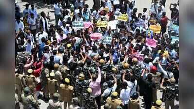Police check attempts to stage protest in dist