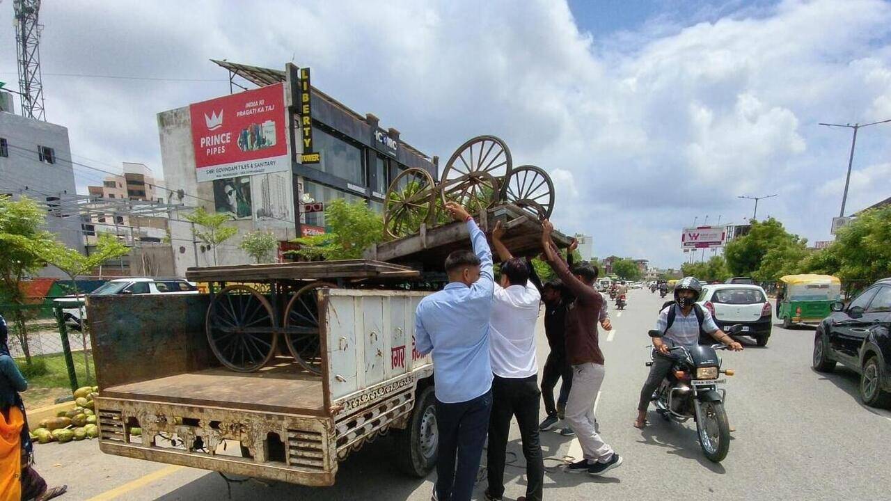 JMC removes encroachments across city