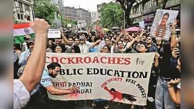 Over 2,000 gather at Shivaji Park, detentions lead to standoff with cops