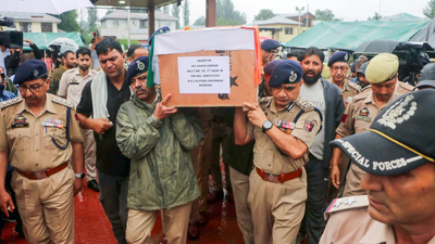 Terrorist kill J&K cop in Anantnag market, first strike since Pahalgam attack