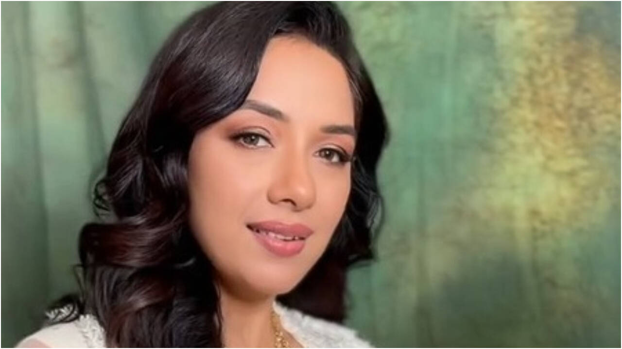 Rupali Ganguly asks students to protest peacefully: Demand for justice over paper leaks is valid