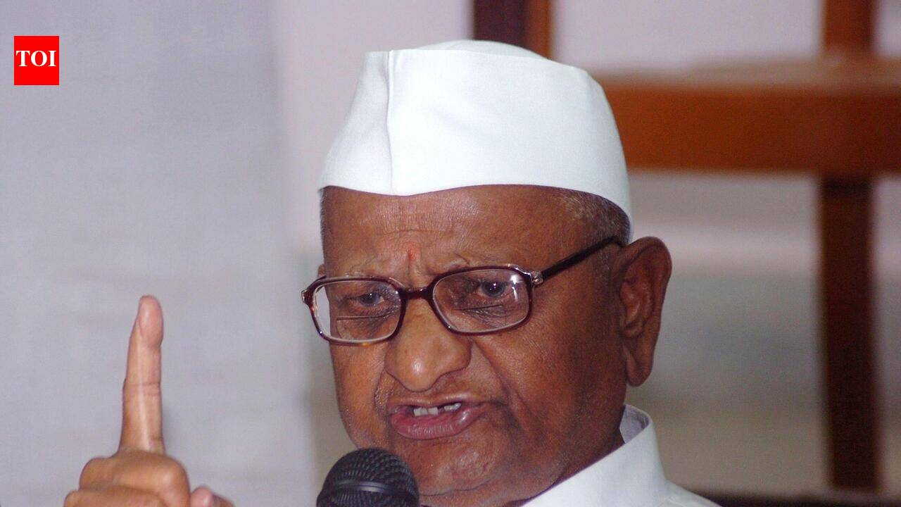 Hazare writes to PM, backs demand for Pradhan’s resignation, says cop action during students’ protests ‘distressing’