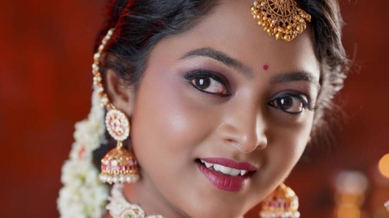 Kannada actress Vijayalakshmi M R makes Telugu TV debut with Sirimalle Poove