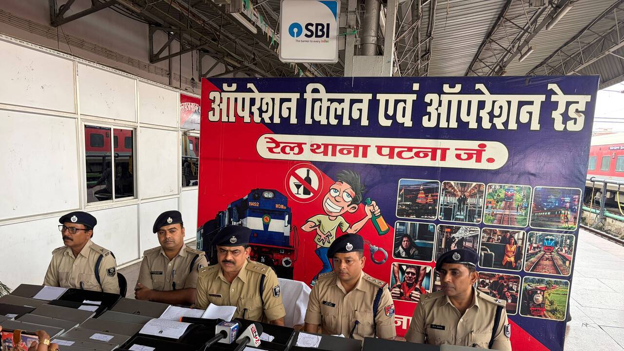 RPF arrests five for train gadget thefts