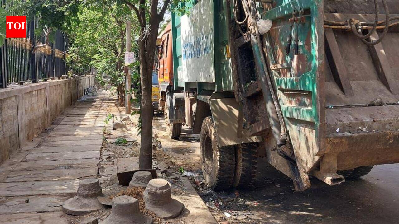 Footpaths still double up as garbage transfer points in Bengaluru