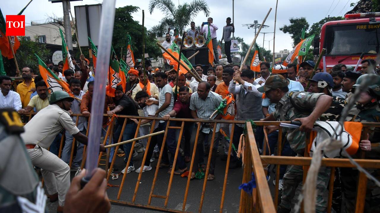 NEET paper leak row: Congress, BJP workers trade stone-pelting charges in Ranchi