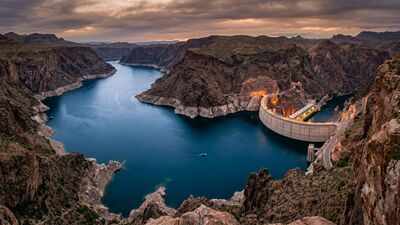 America’s deepest man-made lakes were created by flooding ancient river valleys behind massive dams; here’s the list